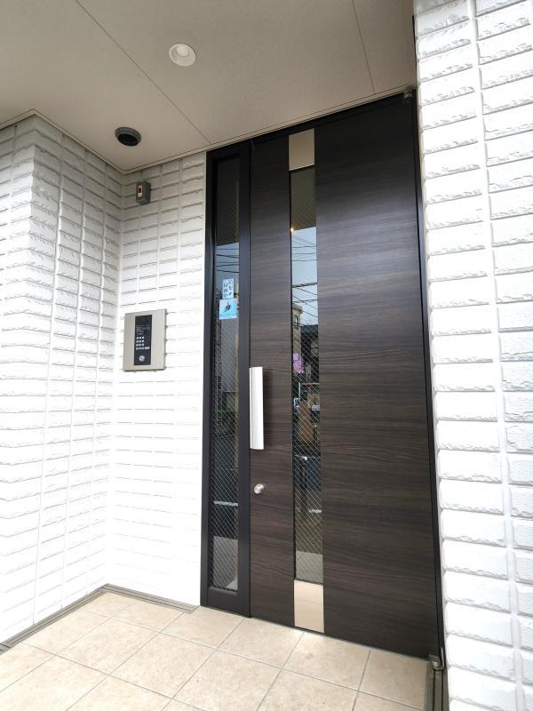 15/15 エントランス