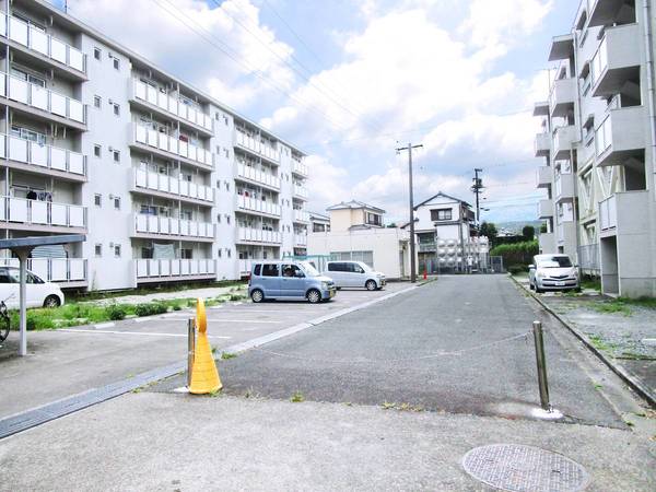 16/26 駐車場