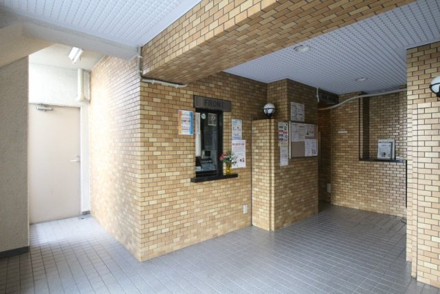 26/26 エントランス