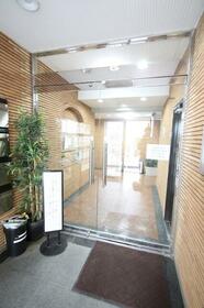 15/15 エントランス