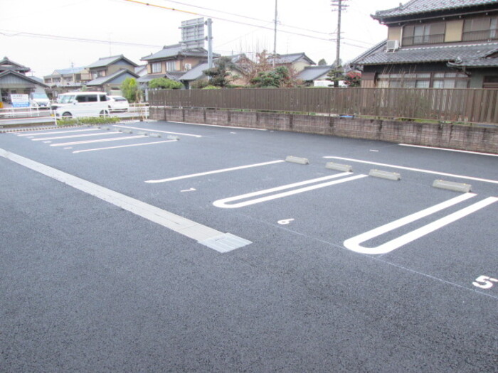 19/27 駐車場