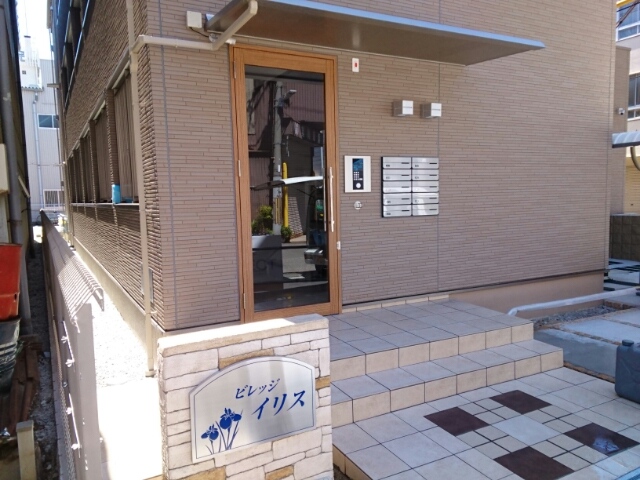 14/20 エントランス