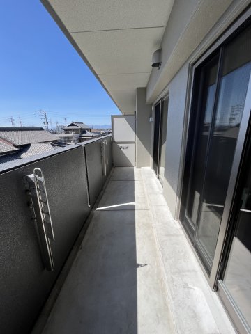 13/22 バルコニー