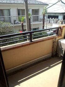 13/18 バルコニー