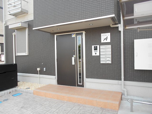 22/30 エントランス