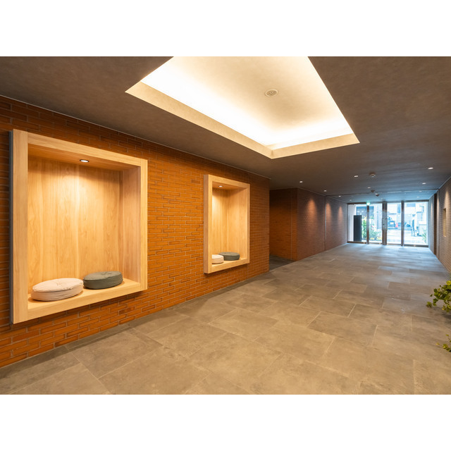 15/15 エントランス