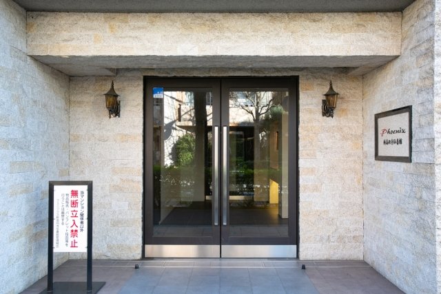 13/14 エントランス