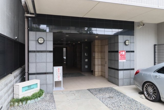 28/29 エントランス