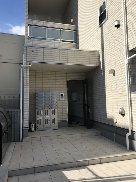 19/29 エントランス