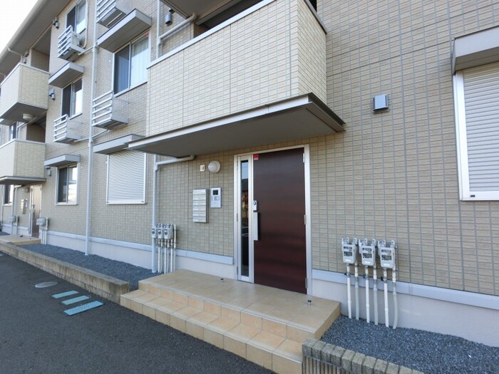 19/27 エントランス