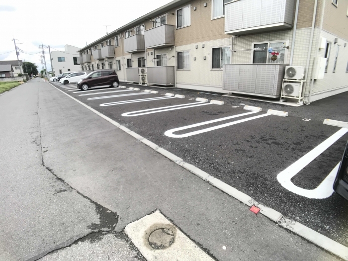 18/29 駐車場