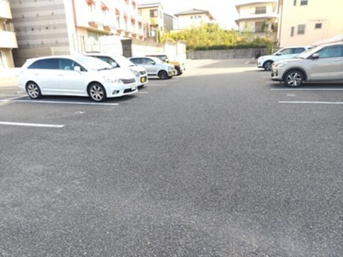 3/7 駐車場