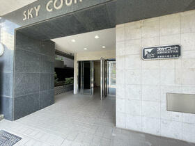 16/16 エントランス