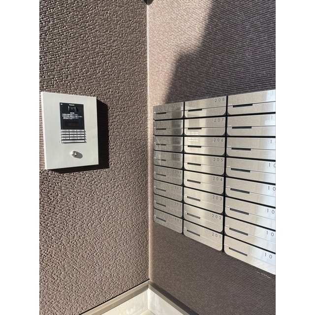 17/26 エントランス