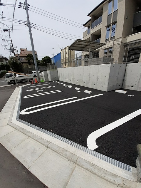 14/20 駐車場