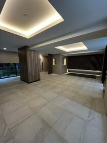 13/15 エントランス