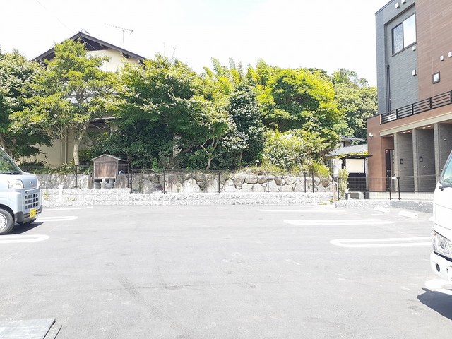 14/20 駐車場
