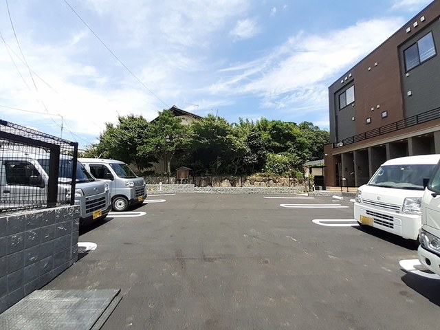 14/20 駐車場