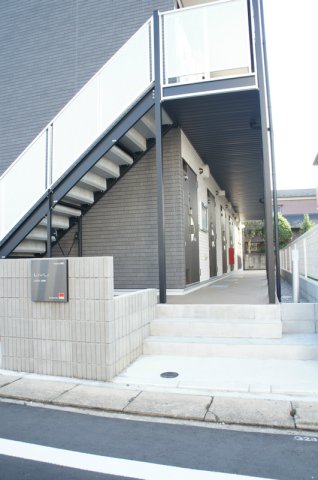 19/20 エントランス