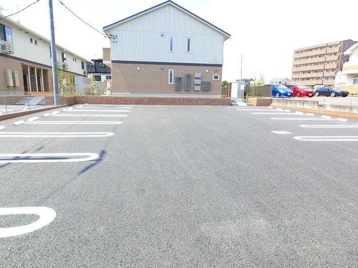 ヴァイアＡ駐車場
