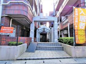 2/2 エントランス