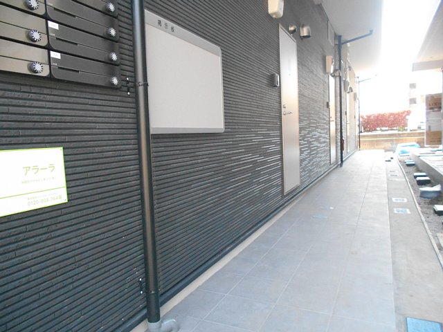 22/30 エントランス