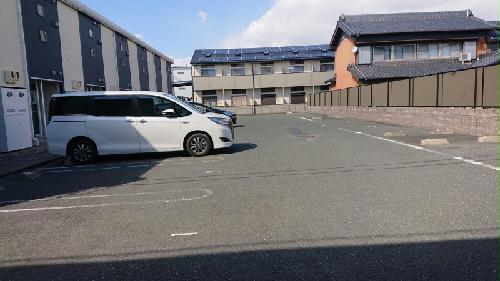 14/21 駐車場