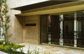 4/5 エントランス