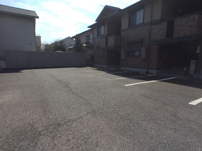 20/26 駐車場