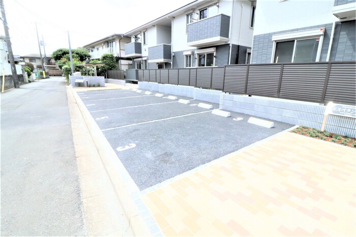 17/21 駐車場