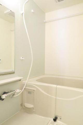 15/28 浴室