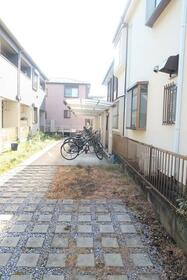 16/16 エントランス