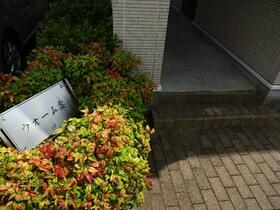 16/16 エントランス