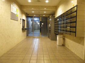 13/13 エントランス