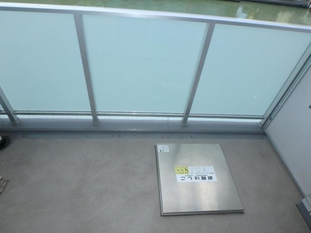 14/23 バルコニー