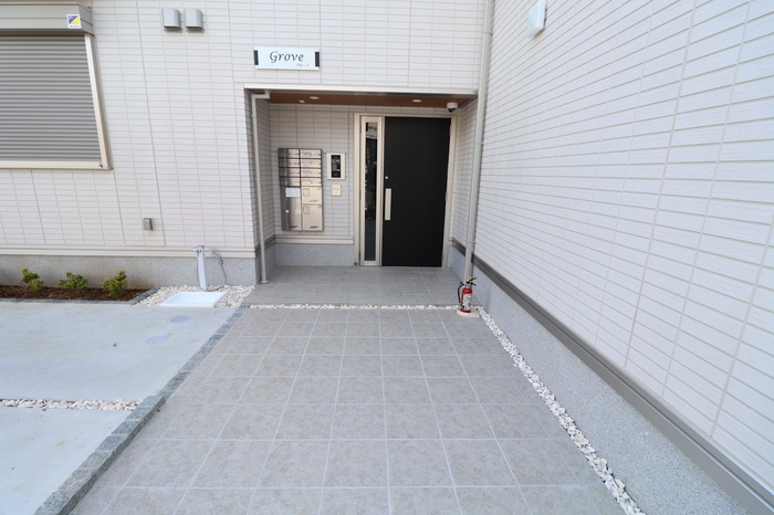 19/20 エントランス