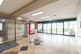 15/16 エントランス