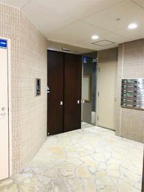 16/16 エントランス