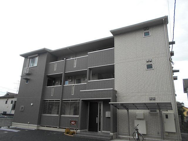 21/30 エントランス