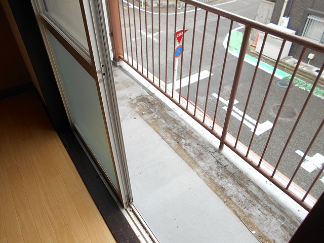 14/23 バルコニー