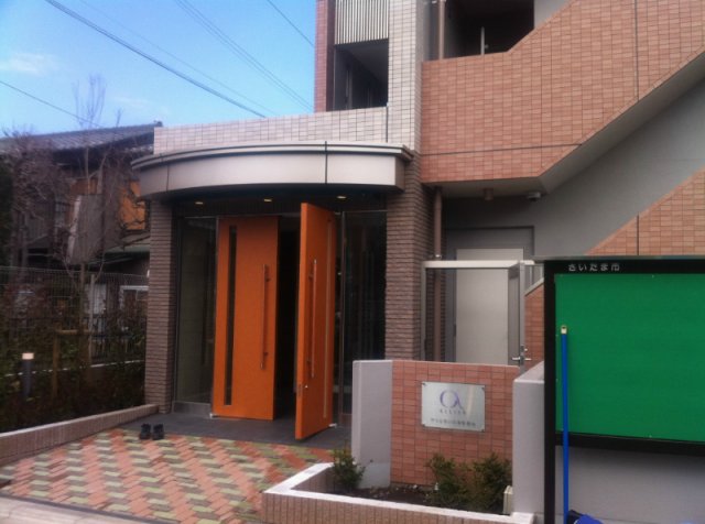 28/28 エントランス