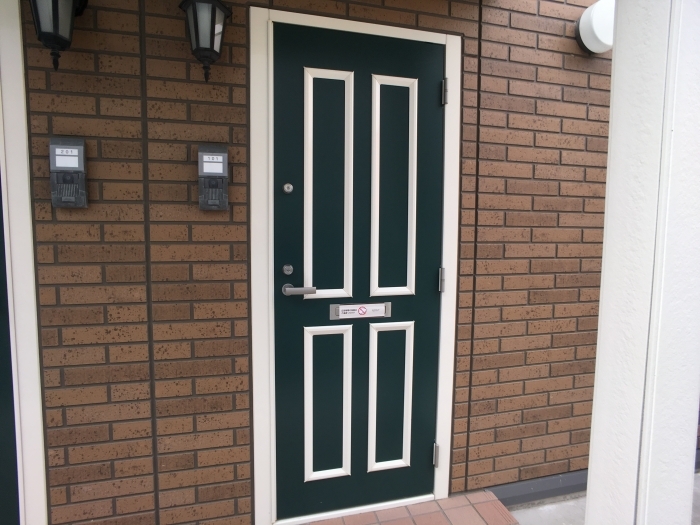 18/28 エントランス