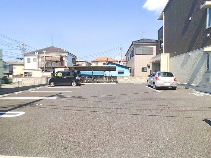 20/20 駐車場