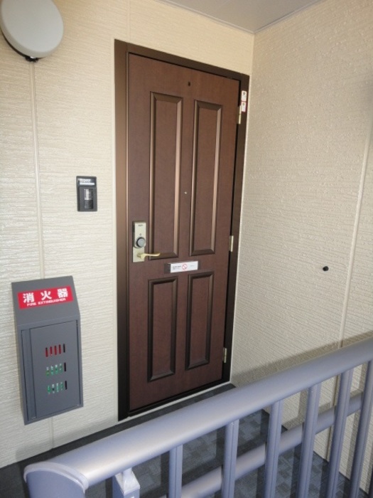 18/20 エントランス