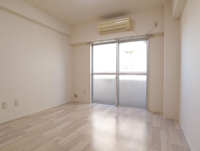 14/30 リビング/ダイニング