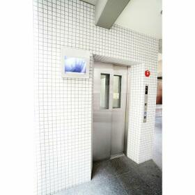 8/11 エントランス