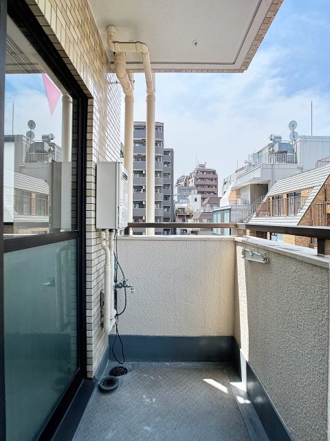 17/30 バルコニー