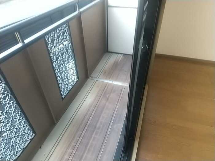 16/28 バルコニー