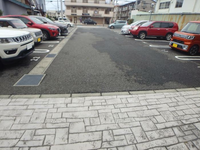 20/24 駐車場