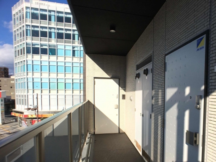 19/26 エントランス